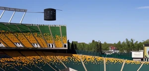 Kosz wypełniony głośnikami zawisł nad stadionem w Kanadzie