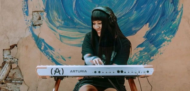 Arturia AstroLab - awangardowa klawiatura sceniczna